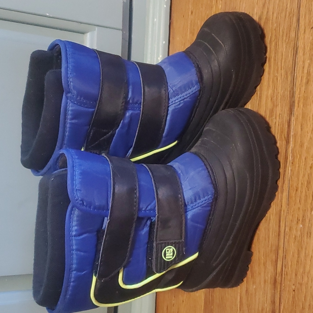 Children's snow boots